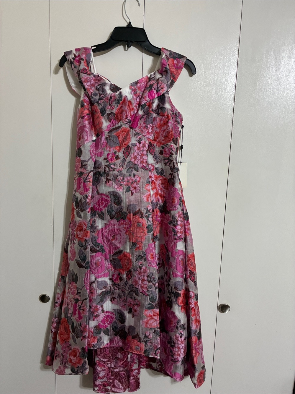 Adrianna Papell Floral Pink A-Line Dress with Ruffle V-Neck